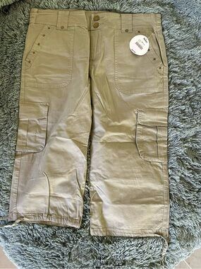 Vintage SEARS Women Khaki Cargo Pant Capris